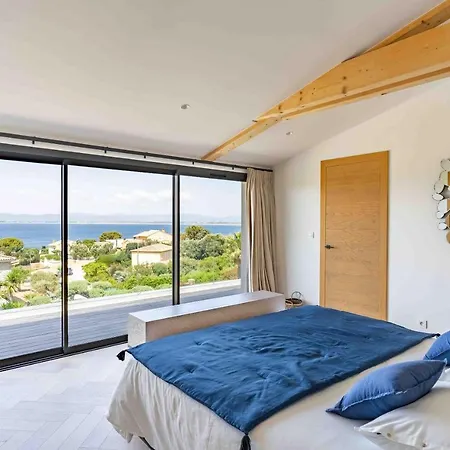 Вилла Palma Giens - Vue Panoramique -piscine Chauffee Mai A Septembre- 4 -garage Йер