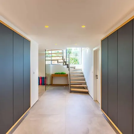 Villa Palma Giens - Vue Panoramique -piscine Chauffée Mai à Septembre- 4 -garage Hyères