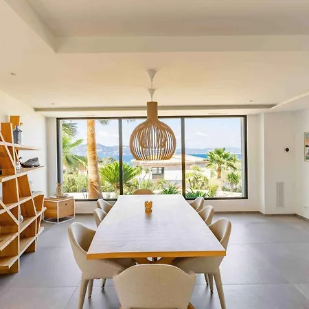 Villa Palma Giens - Vue Panoramique -piscine Chauffée Mai à Septembre- 4 -garage *