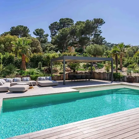 Palma Giens - Vue Panoramique -piscine Chauffee Mai A Septembre- 4 -garage Villa