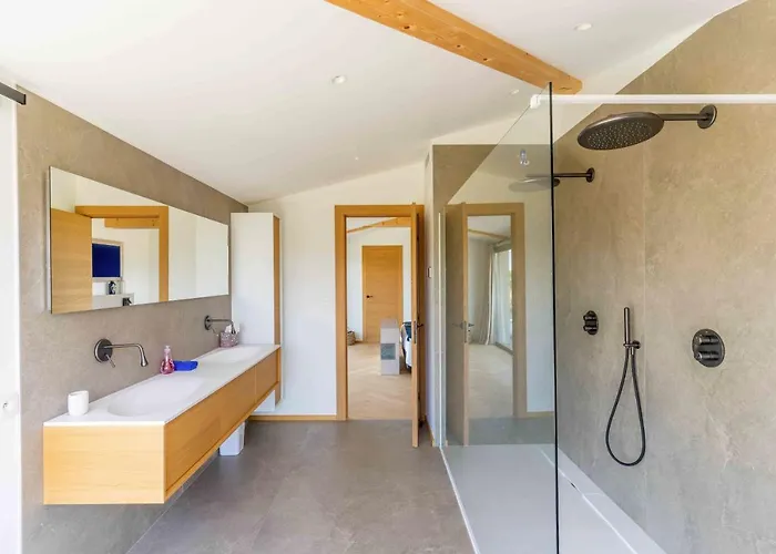 Palma Giens - Vue Panoramique -piscine Chauffee Mai A Septembre- 4 -garage Villa