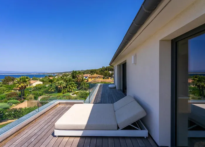 Palma Giens - Vue Panoramique -piscine Chauffee Mai A Septembre- 4 -garage Hyeres
